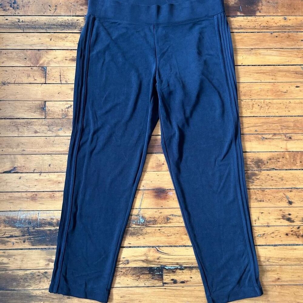 Athleta Crop Pants sz Large